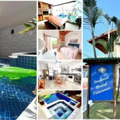Piscina com ofurô/Churrasqueira/Sinuca e Ping Pong