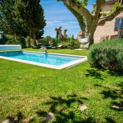 Appartement de 2 chambres avec piscine partagee jacuzzi et jardin clos a Avignon