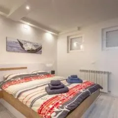 Newly renovated app Goran