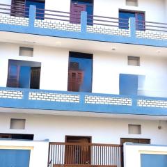 HOTEL DHESI COTTAGE -- Super Deluxe Rooms -- Favourite of Groups, Students, Parents, Couples