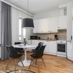 Kotimaailma Apartments Kamppi - 2BR in the city center with key code