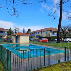 Appartement résidence Esquirot avec piscine Soustons centre