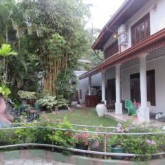 Sithum home Stay