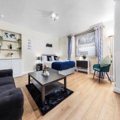 Heart of London Luxury, 1 Min Walk from Paddington Station, Beautiful Apartment with Smart TV