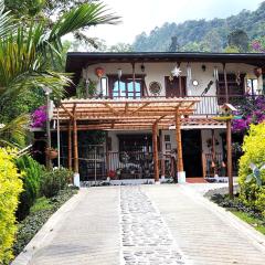 PaloSanto, Casa Rural