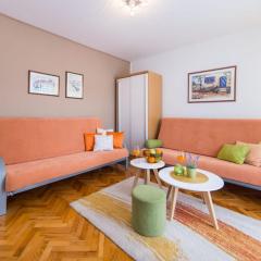 Apartment Orange Oasis