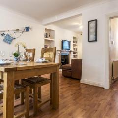Shell Cottage - 2 Bedroom Holiday Home - Tenby