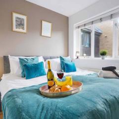 Forthill House - Close to City Centre - Free Parking, Super-Fast Wifi and Smart TV with Netflix by Yoko Property