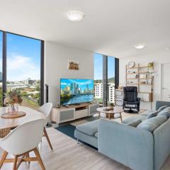 Spaciously Bright 1-Bed Apartment
