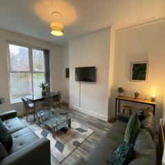 Huge 7 Bed Home For Groups