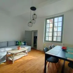 L'escale de Compostelle, centre ville à 5 minutes du Canal