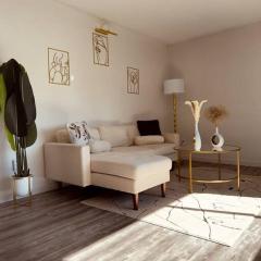 Charming 2 Bedroom in Tacoma