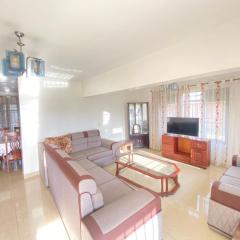 Spacious private and comfy room in Kimihurura