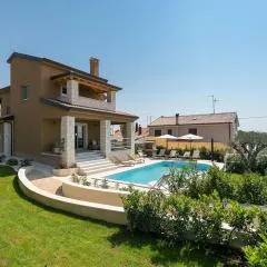Beautiful villa Keli with pool in Vizinada