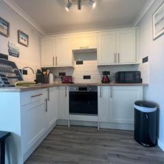 246, Belle Aire, Hemsby - Beautifully presented two bed chalet, sleeps 5, pet friendly, close to beach!