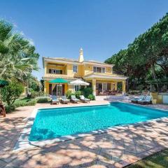 Beautiful Portugal Villa - 4 Bedrooms - Villa Gemstone - Private Pool and BBQ - Almancil