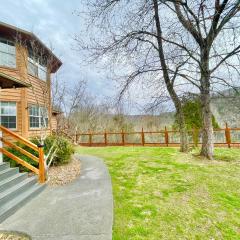 5Bedrooms*4KING BEDS*OUTSTANDING LOCATION*HotTub*