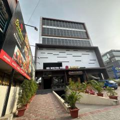 Collection O Local Square | Whitefield