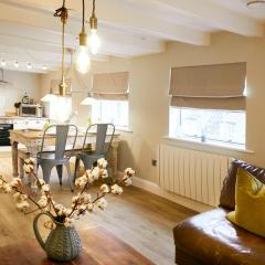 Glasswing Stays The Nest