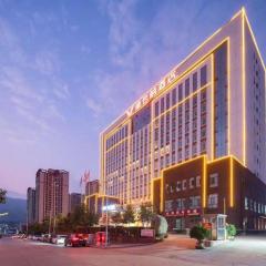 Vienna Hotel Lincang New Asia Pacific Times Square