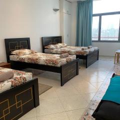 J & F Homestay - Abu Dhabi