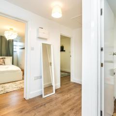 Cute central flat-2BDR-next to queens Marry hospital