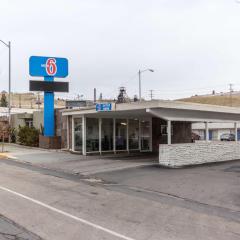 Motel 6-Butte, MT - Historic City Center