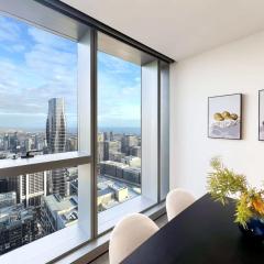 Luxury CBD Skyline View Apartment LV58