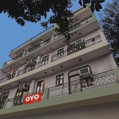 OYO Flagship Hotel Decent