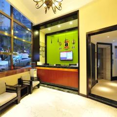 Super 8 Hotel Guiyang Qianling Park Ruijin North Road