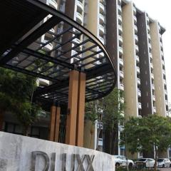 DLUXX THAMMASAT