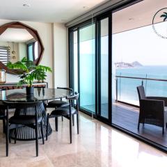 Moderno condominio con vista al mar!