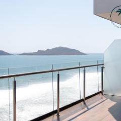 Terraza con Vista al Mar, BBQ y Piscina