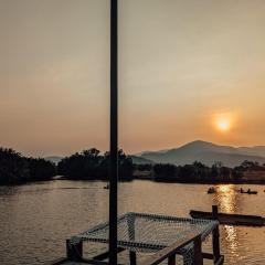 Funky Moon Kampot