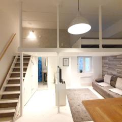 Vintage near Boulevard with AC AFTER RENOVATION