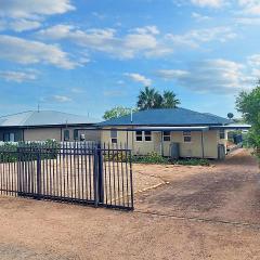 Coastal Living in a Gorgeous House in Moonta Bay