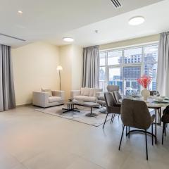 Spacious apartment with Maid room in Dubai Marina I Sea View