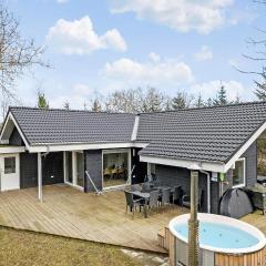 Lovely Home In Hadsund With Kitchen