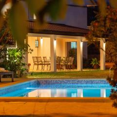 Villa Mia with Pool