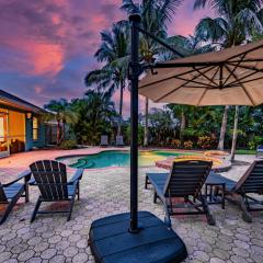 Nautical Escape! Private pool home with a tropical backyard oasis!