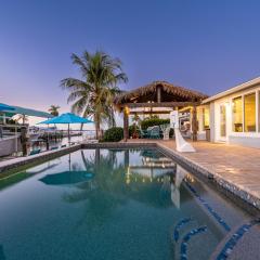 Royal Palm Paradise! Waterfront, Private Pool & Hot Tub, Boat Dock!