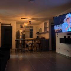 Aqualina Orange Girardot, décimo piso