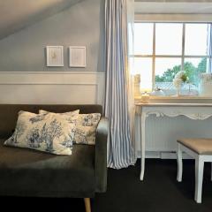 Cottage & Garden & Sauna am See