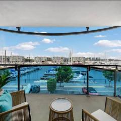 Stunning Marina Views Peaceful Retreat, Quiet Pool