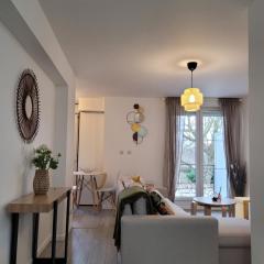 Cocooning House 212 Suite COSY SUNSHINE appartement Aeroport Paris Roissy CDG et Parc Asterix
