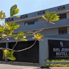 Big John Hotel