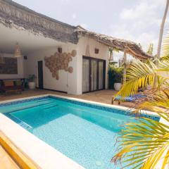 Bukoba Villas - Lily - Private Pool, AC & Wi-Fi