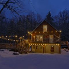 Dream Stratton Forest Cabin with Hot Tub and Fast WiFi