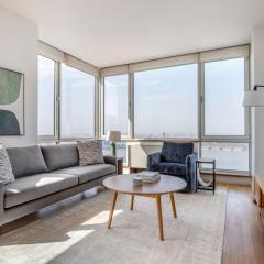 Blueground Hells Kitchen gym elev nr museum NYC-1437