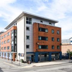 Private Ensuites with Shared Kitchen at Capital Gate in Liverpool